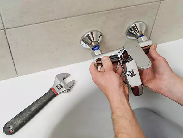 Why Choose Green Leaf Plumbers for Bathtub Faucet Replacement in Green, OH?