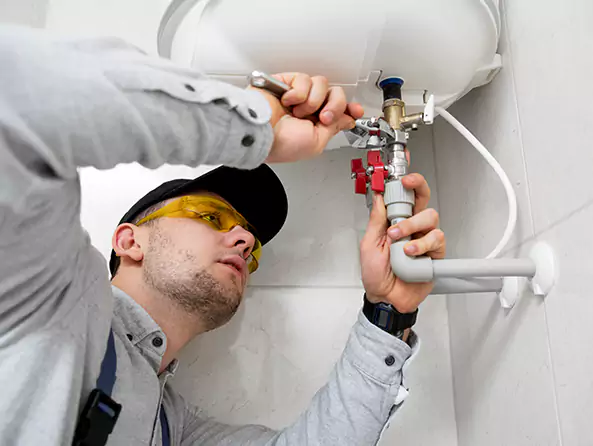 Why Choose Green Leaf Plumbers for Water Heater Expansion Tank Installation in Green, OH?