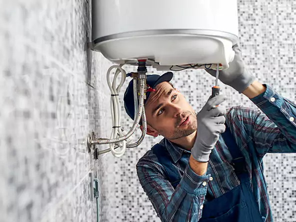 Why Choose Green Leaf Plumbers for Water Heater Maintenance in Green, OH?